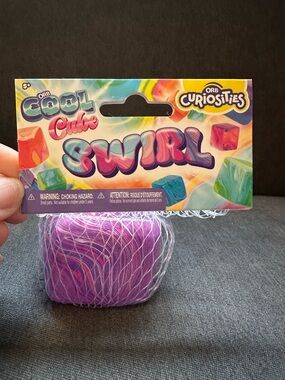 NWT Viral Cool Cube Swirl Purple Squishy
